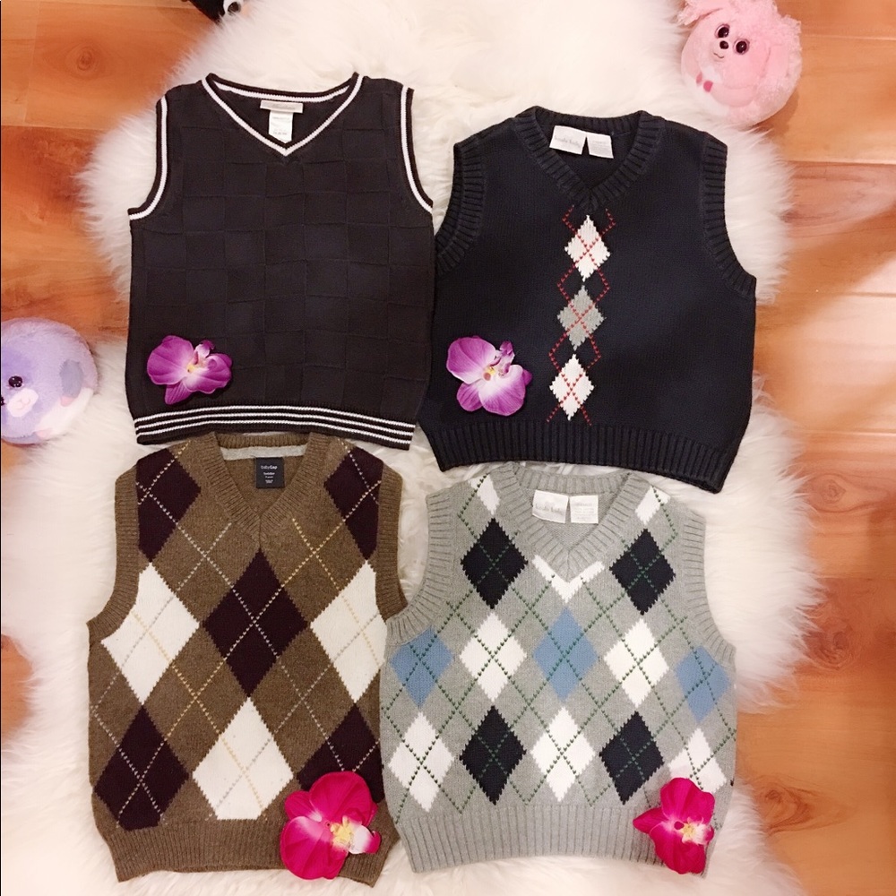 bundle of 4pcs sweater vest